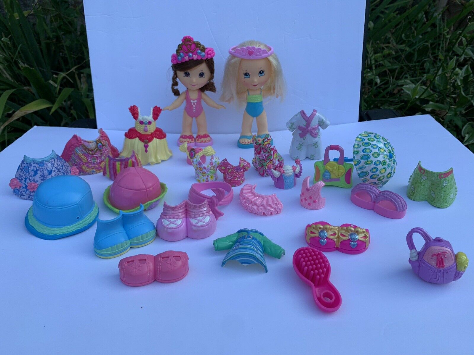 Fisher Price Snap N Style Dolls Lot Of Accessories